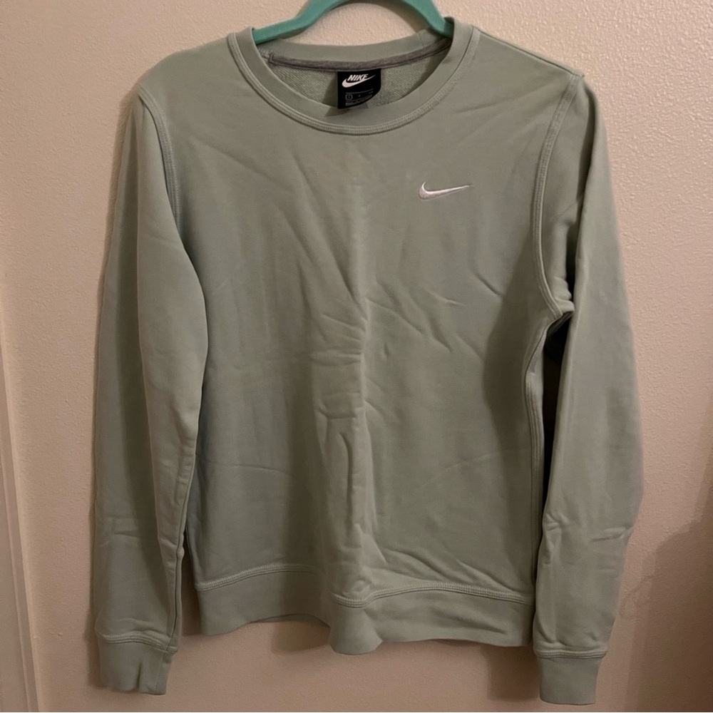 crewneck